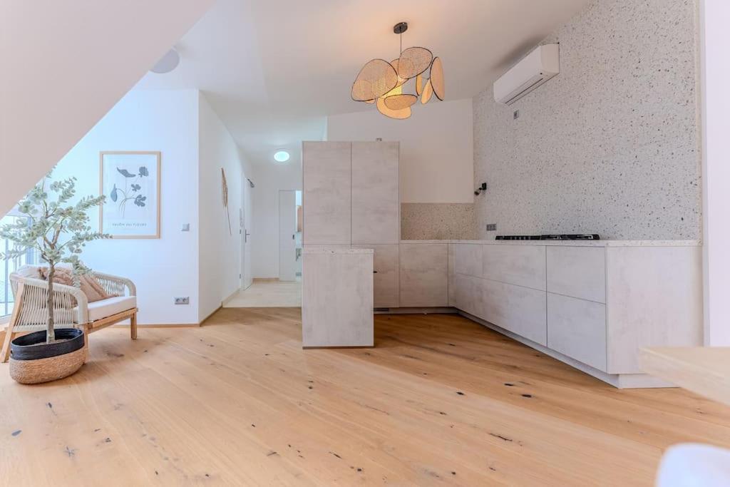 Apartament Neustift Deluxe Wiedeń Zewnętrze zdjęcie